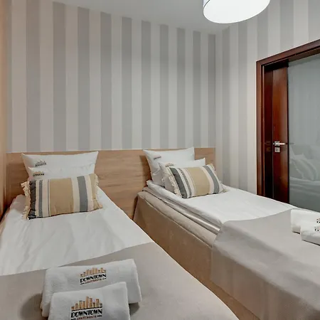 Waterlane Riverside - Spa, Pool, Gym & Parking By Downtown Apartments Gdansk Room photo