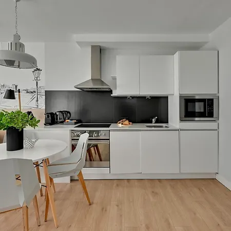 Waterlane Riverside - Spa, Pool, Gym & Parking By Downtown Apartments Gdansk Room photo