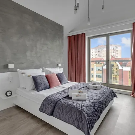Waterlane Riverside - Spa, Pool, Gym & Parking By Downtown Apartments Gdansk Room photo