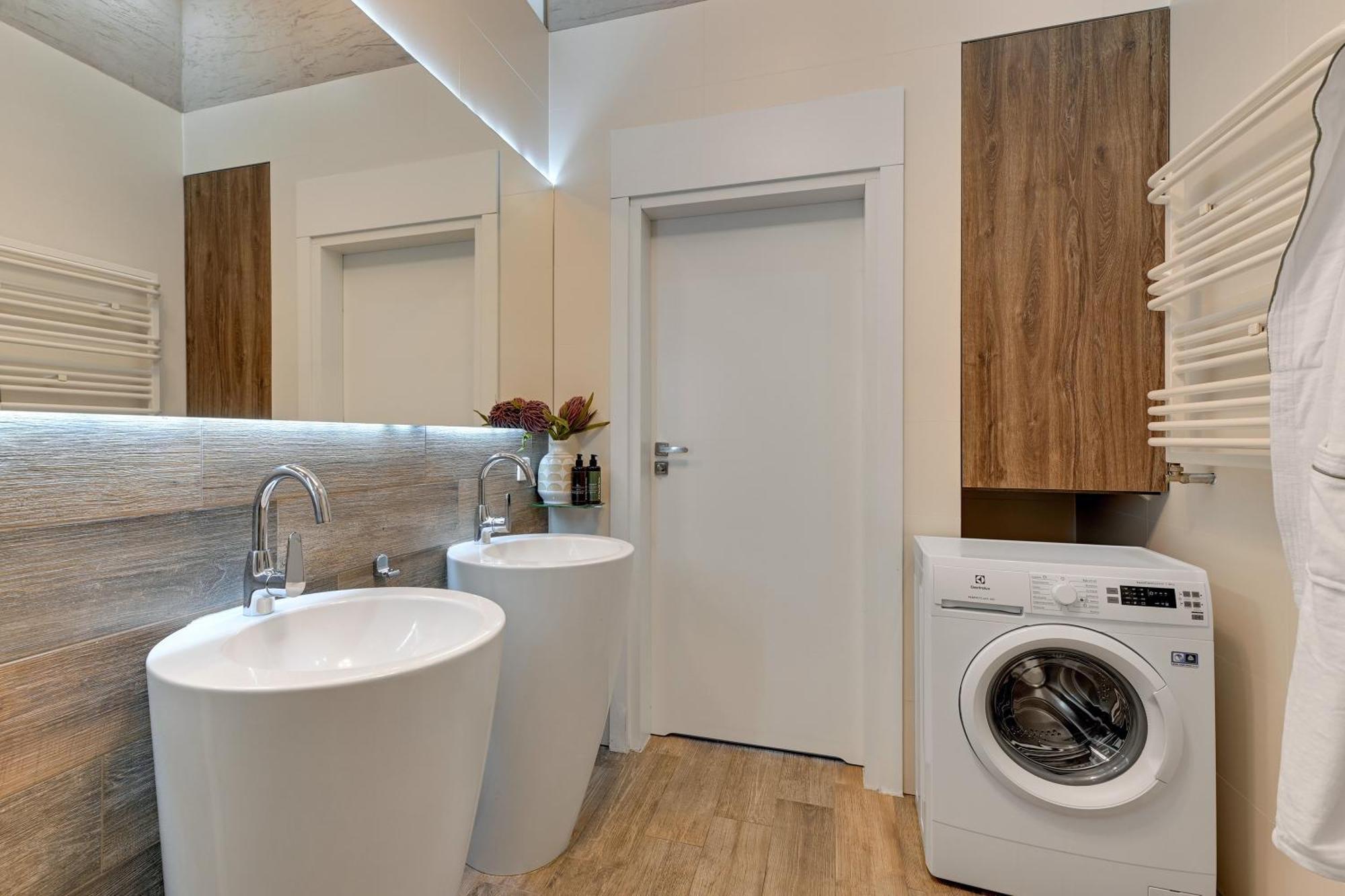 Waterlane Riverside - Spa, Pool, Gym & Parking By Downtown *